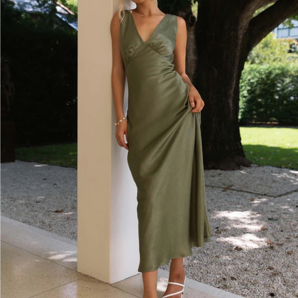 Elegant Olive Green Satin Dress Peppermayo
